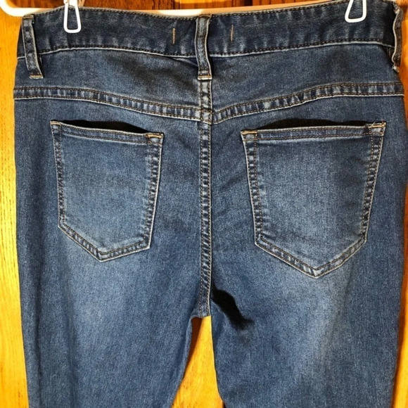 Free People Women’s Busted Knee distressed skinny jeans Size US Waist 28 - Picture 5 of 16